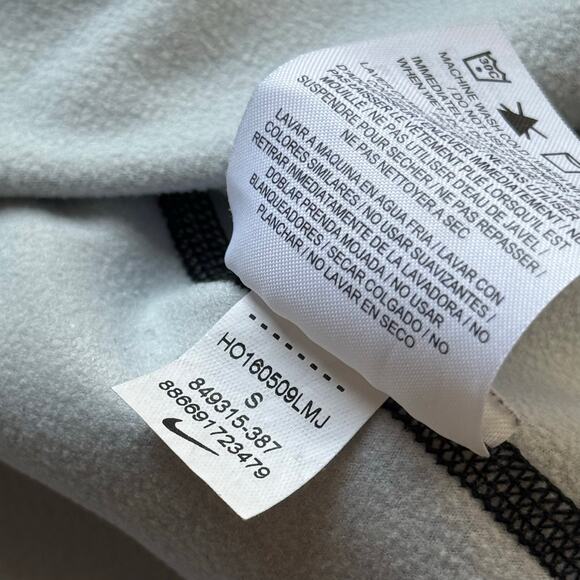 Nike Dri-FIT 1/2 Zip Pullover Women’s S Blue Green Long Sleeve Running Top - Picture 7 of 11